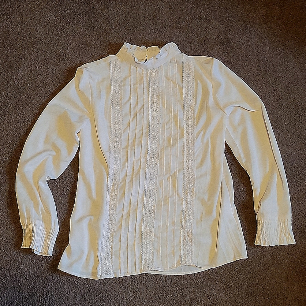 Poet blouse